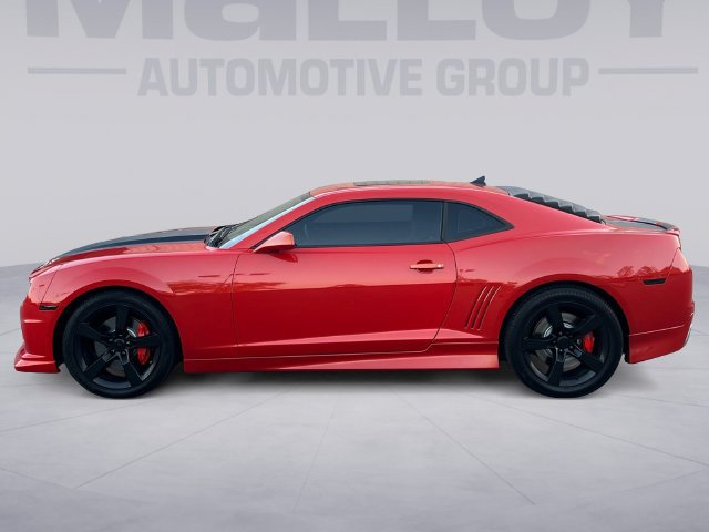 Used 2010 Chevrolet Camaro SS RWD image 2