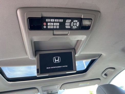 Used 2015 Honda Odyssey EX-L image 34