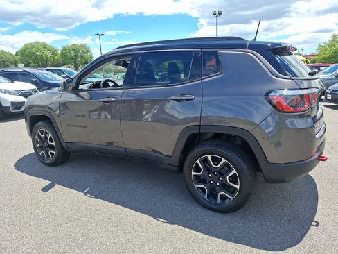 Used 2019 Jeep Compass Trailhawk w/ Cold Weather Group AWD/4WD image 4