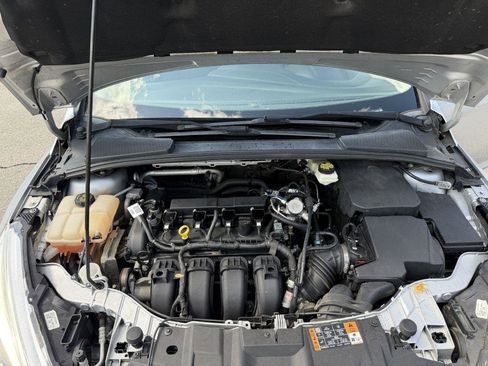 Used 2017 Ford Focus SE FWD image 17