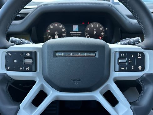 New 2026 Land Rover Defender 110 X-Dynamic SE image 17