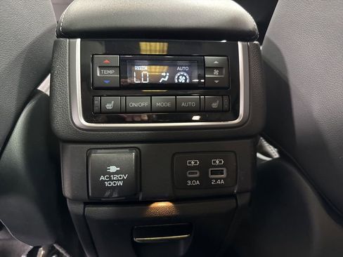 Used 2025 Subaru Ascent Touring AWD/4WD image 27