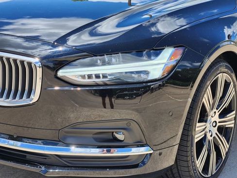 Used 2022 Volvo S90 B6 Inscription AWD/4WD image 9