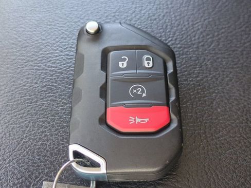 Used 2025 Jeep Wrangler Unlimited Sport S 4xe AWD/4WD image 32