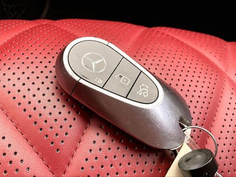 Used 2022 Mercedes-Benz S 500 4MATIC image 14