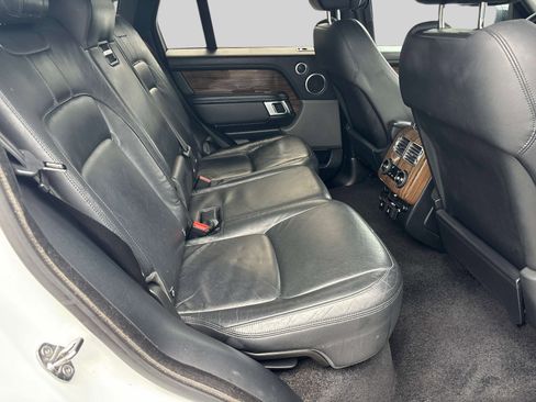 Used 2018 Land Rover Range Rover HSE image 13