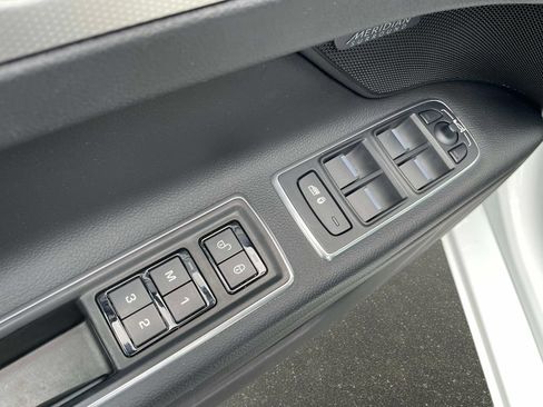 Used 2018 Jaguar XF Premium AWD/4WD image 22