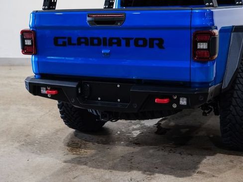 Used 2023 Jeep Gladiator Rubicon w/ LED Lighting Group AWD/4WD image 36