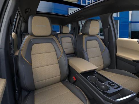 New 2026 Chevrolet Equinox ACTIV AWD/4WD image 16