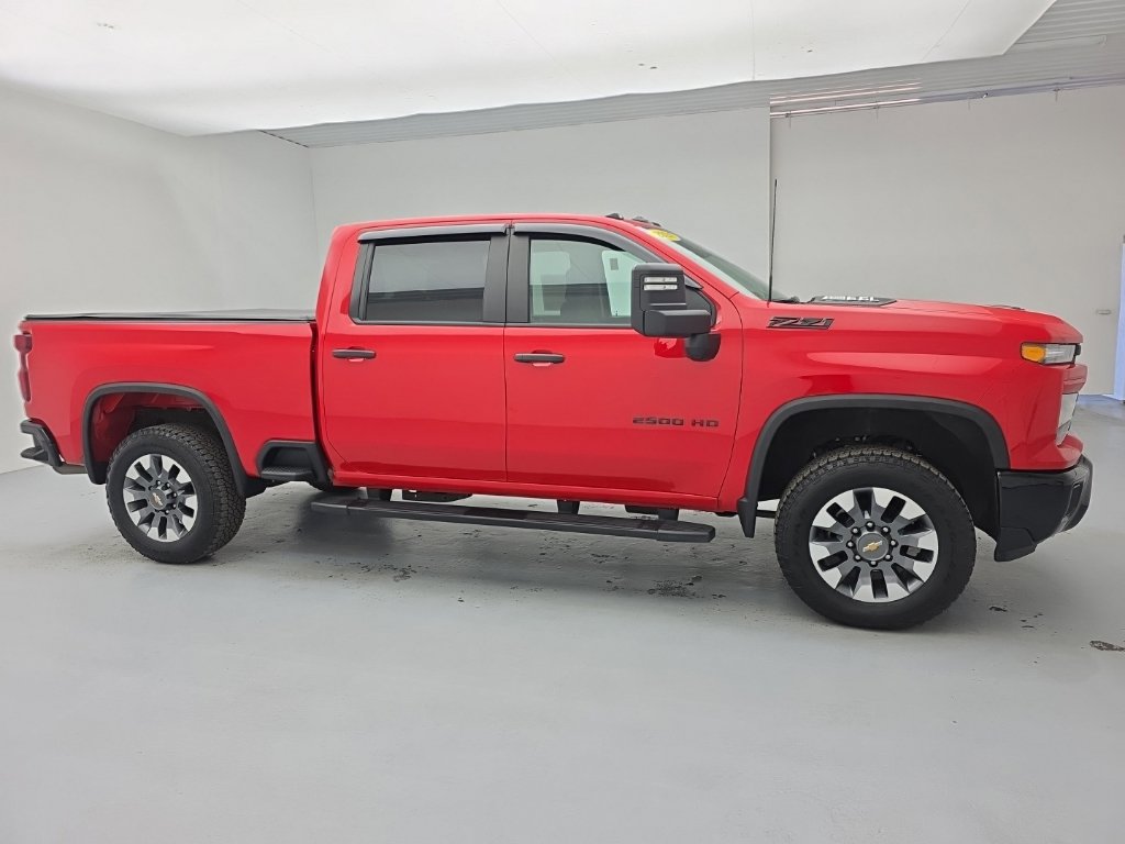 Used 2024 Chevrolet Silverado 2500 Custom w/ Custom Value Package AWD/4WD image 9