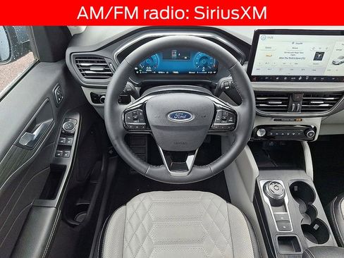 Used 2023 Ford Escape Platinum w/ Premium Technology Package image 11