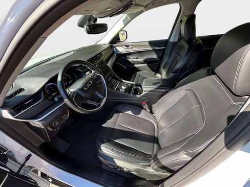 Used 2021 Jeep Grand Cherokee L Limited image 18