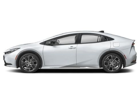 Used 2024 Toyota Prius XLE AWD/4WD image 3