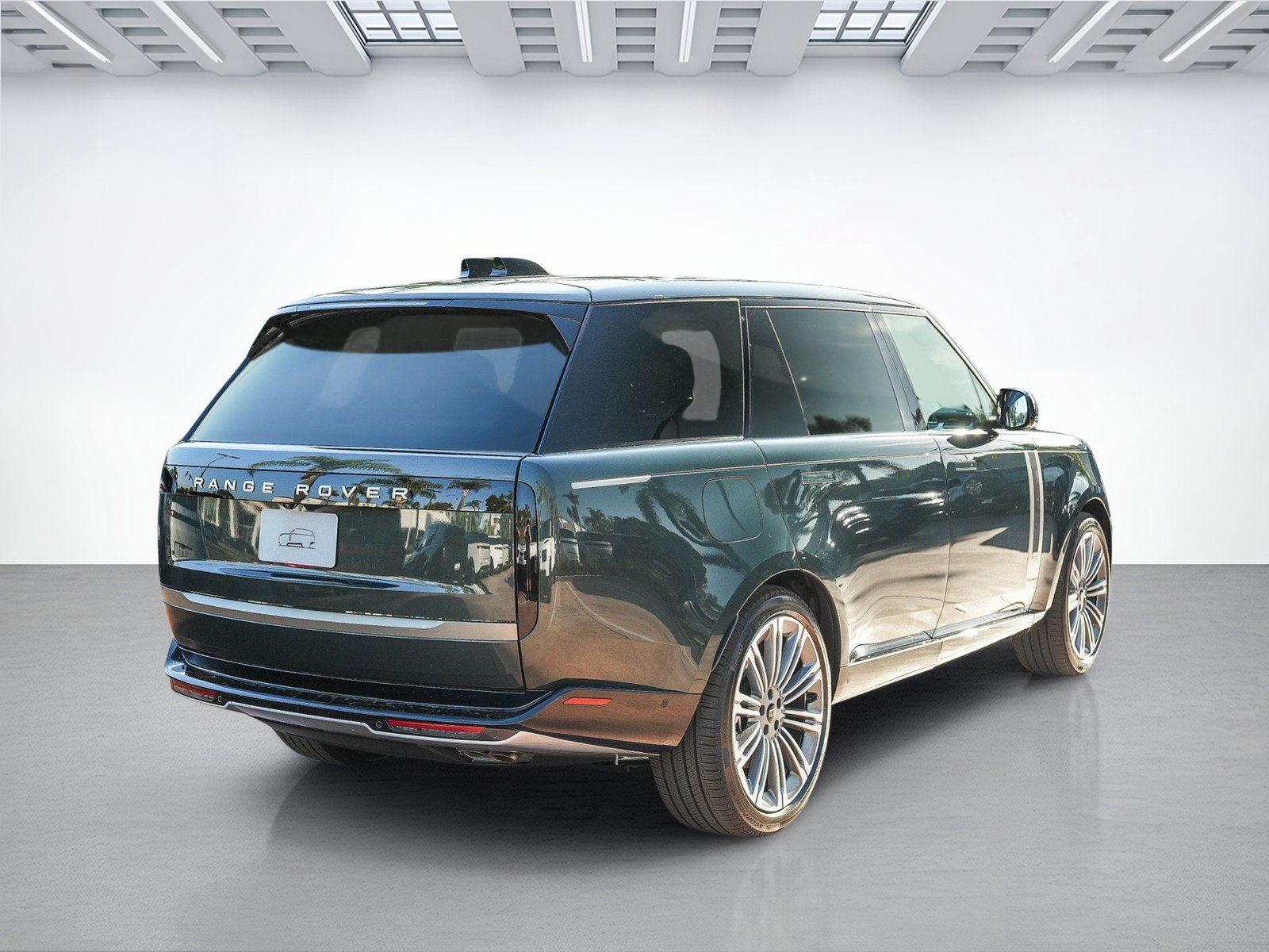 New 2027 Land Rover Range Rover Long Wheelbase SE AWD/4WD image 4