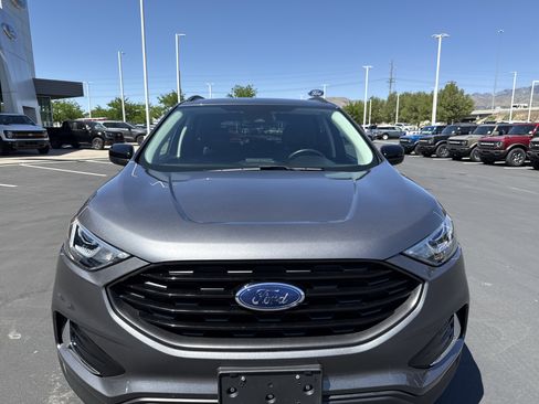 Certified 2022 Ford Edge SEL w/ Sport Appearance Package AWD/4WD image 8