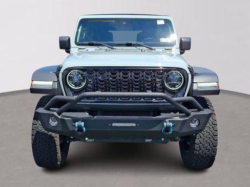 Used 2024 Jeep Wrangler Unlimited Sport AWD/4WD image 2