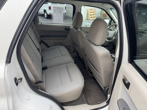 Used 2012 Ford Escape XLT AWD/4WD image 26