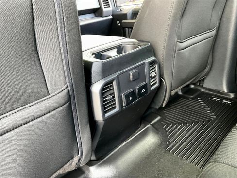 Used 2019 Ford F150 XLT w/ Equipment Group 302A Luxury AWD/4WD image 11