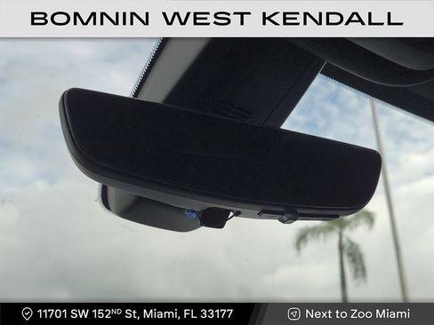 Used 2022 Chevrolet Traverse RS image 23