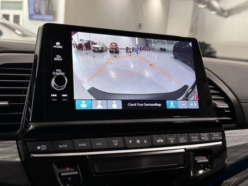 New 2026 Honda Odyssey Elite image 12