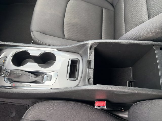 Used 2025 Chevrolet Malibu LT FWD image 25