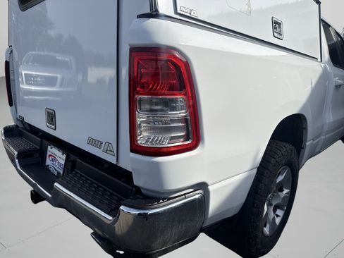 Used 2022 RAM 1500 Big Horn AWD/4WD image 5