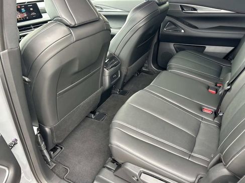 Used 2025 INFINITI QX60 Luxe w/ Black Edition image 20