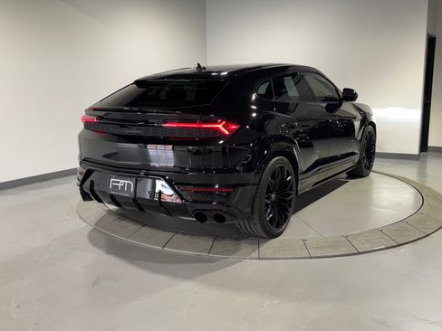 Used 2025 Lamborghini Urus SE AWD/4WD image 11