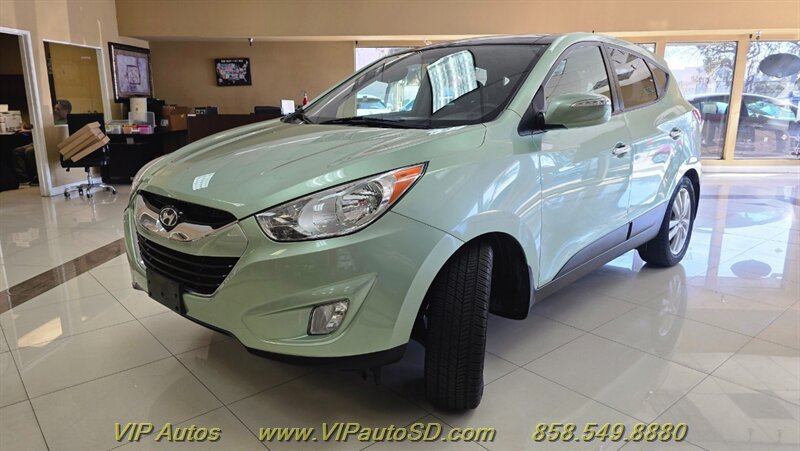 Used 2011 Hyundai Tucson Limited w/ Premium Pkg 3 FWD image 2
