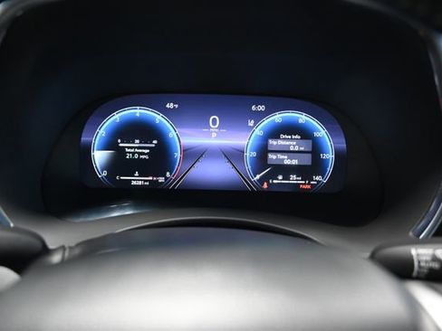 Used 2025 Toyota Highlander Platinum image 34