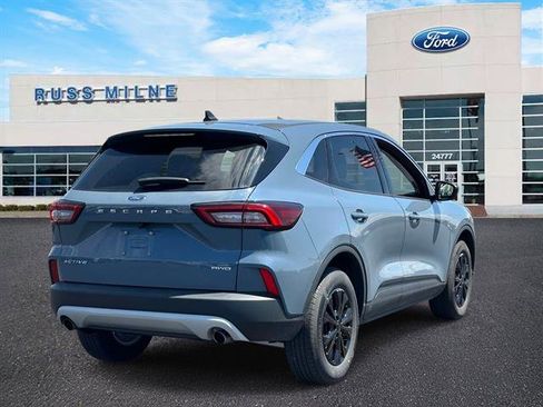 Used 2023 Ford Escape Active AWD/4WD image 4