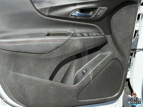 Certified 2022 Chevrolet Equinox RS w/ Infotainment Package image 16