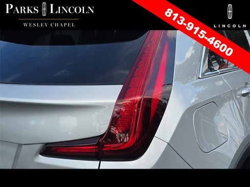 Used 2020 Cadillac XT4 Premium Luxury w/ Enhanced Visibility Package image 7