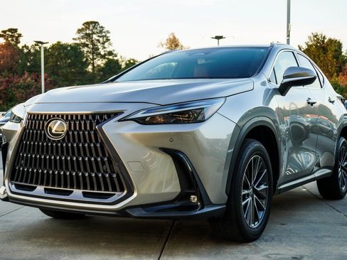Used 2022 Lexus NX 350 AWD w/ Premium Package image 4