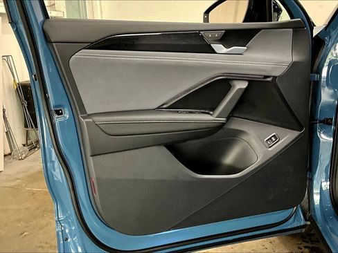 New 2026 Volkswagen Tiguan SE R-Line image 24