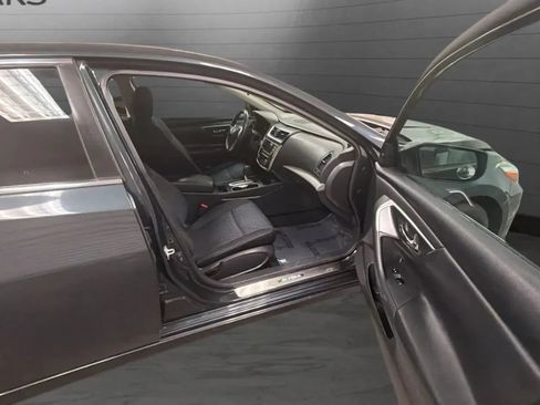 Used 2016 Nissan Altima 2.5 SV FWD image 22
