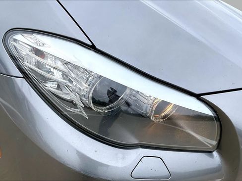 Used 2011 BMW 528i Sedan RWD image 24