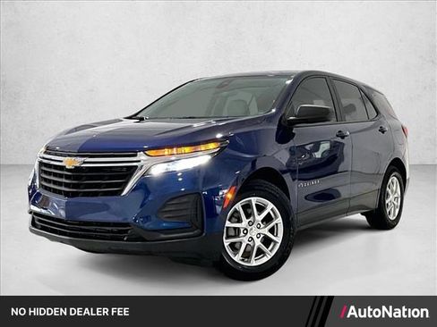 Used 2023 Chevrolet Equinox LS w/ LS Convenience Package FWD image 1