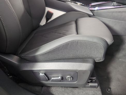 Used 2025 BMW X3 xDrive30i w/ Convenience Package image 29