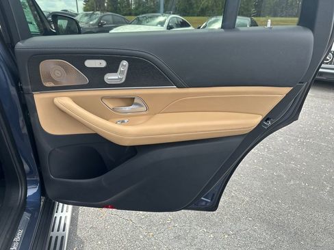 New 2026 Mercedes-Benz GLS 450 4MATIC image 18