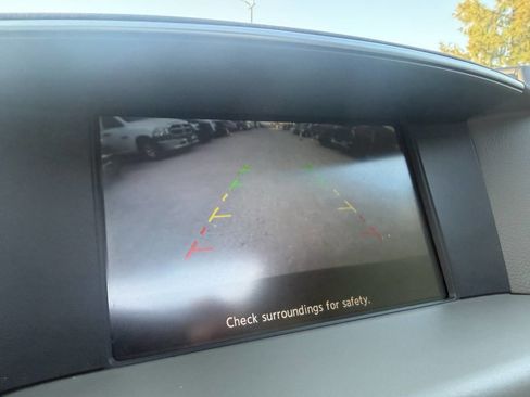 Used 2012 INFINITI M37 w/ Premium Pkg RWD image 26