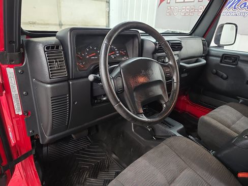 Used 2003 Jeep Wrangler X image 23