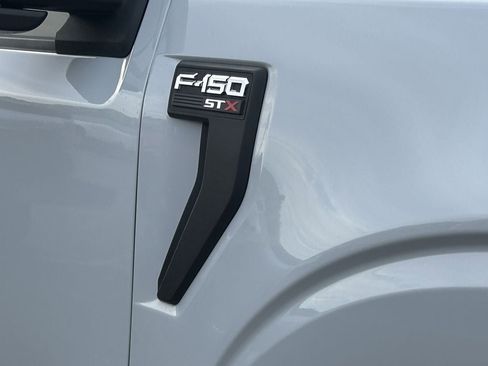 Used 2022 Ford F150 XL w/ STX Appearance Package image 7