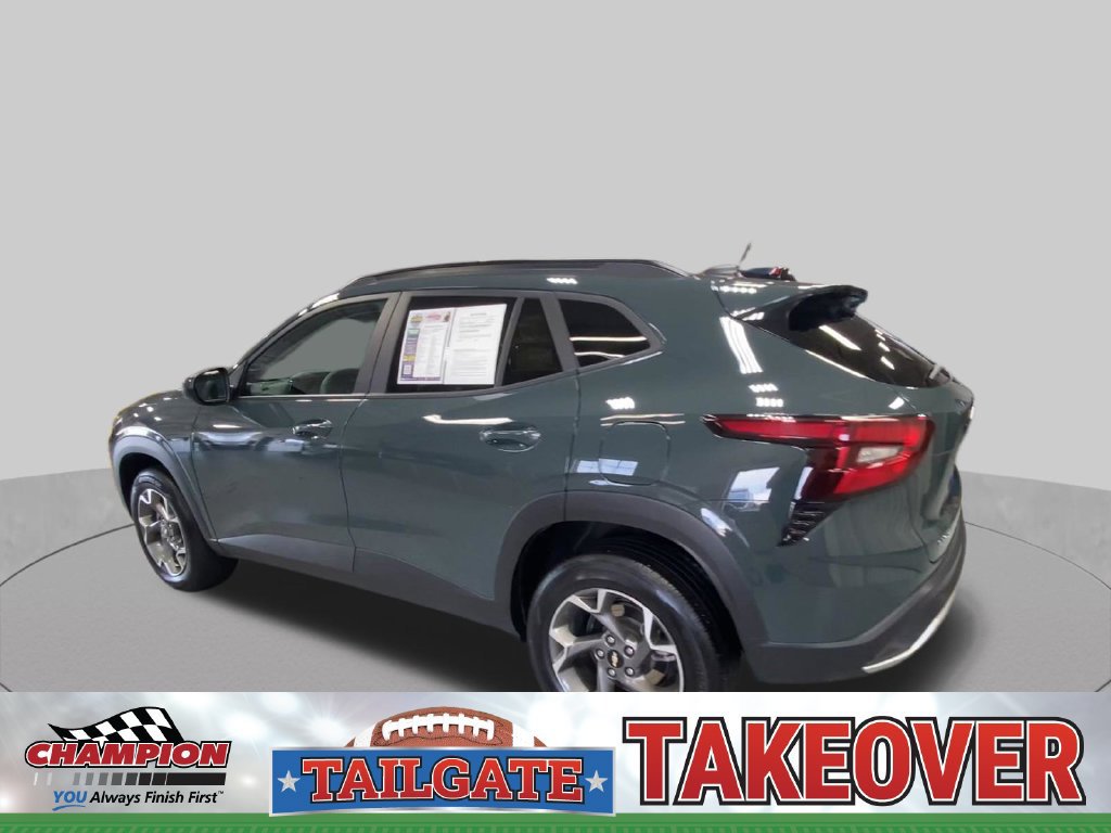 Certified 2025 Chevrolet Trax LT FWD image 7