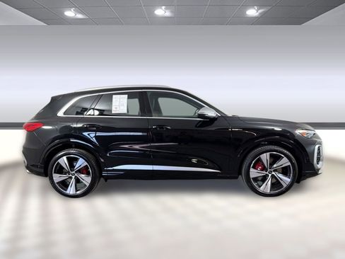 New 2026 Audi SQ5 Premium Plus AWD/4WD image 8