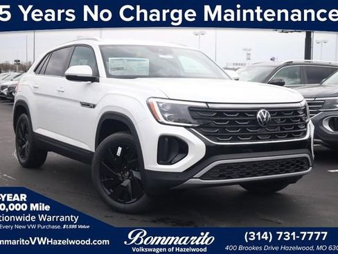 New 2026 Volkswagen Atlas Cross Sport SE image 1