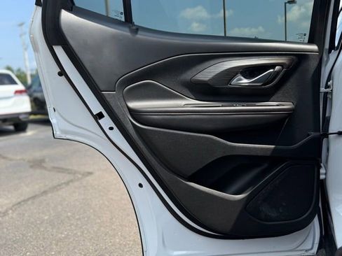 Used 2020 GMC Terrain SLT image 11