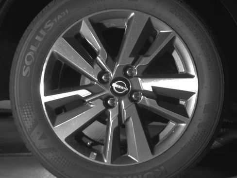 Used 2025 Nissan Versa SV image 15