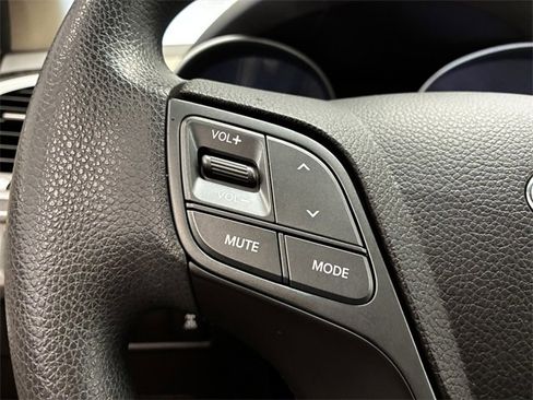 Used 2017 Hyundai Santa Fe Sport image 14