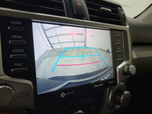 Used 2020 Toyota 4Runner SR5 Premium image 27